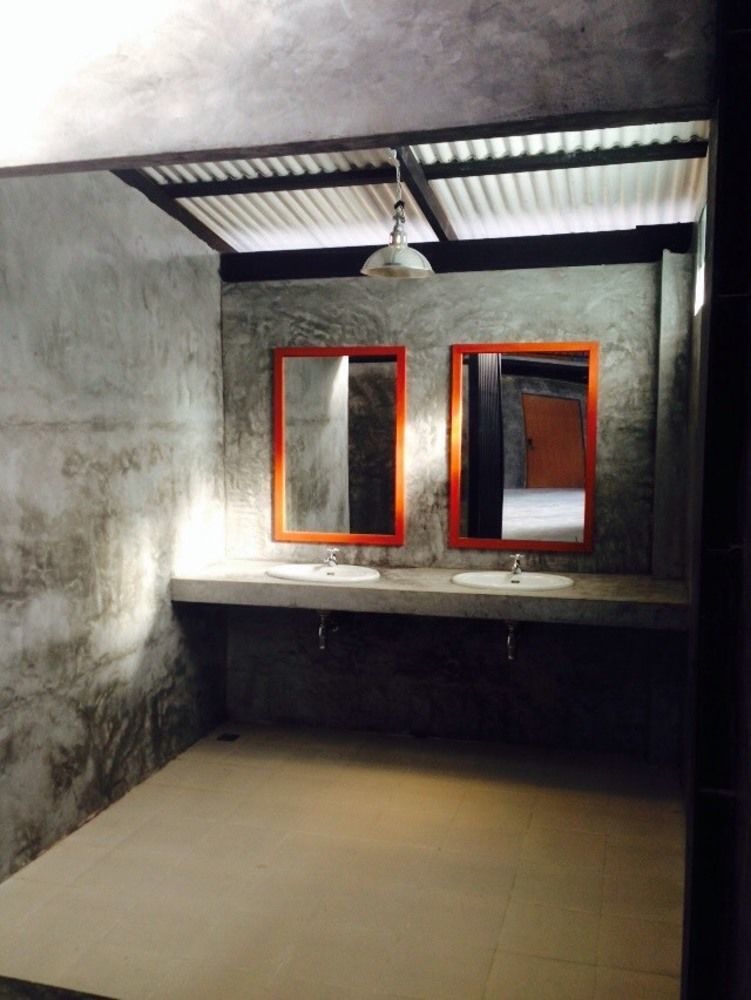 Oyo 585 Freedom Hostel @ Phi Phi Εξωτερικό φωτογραφία