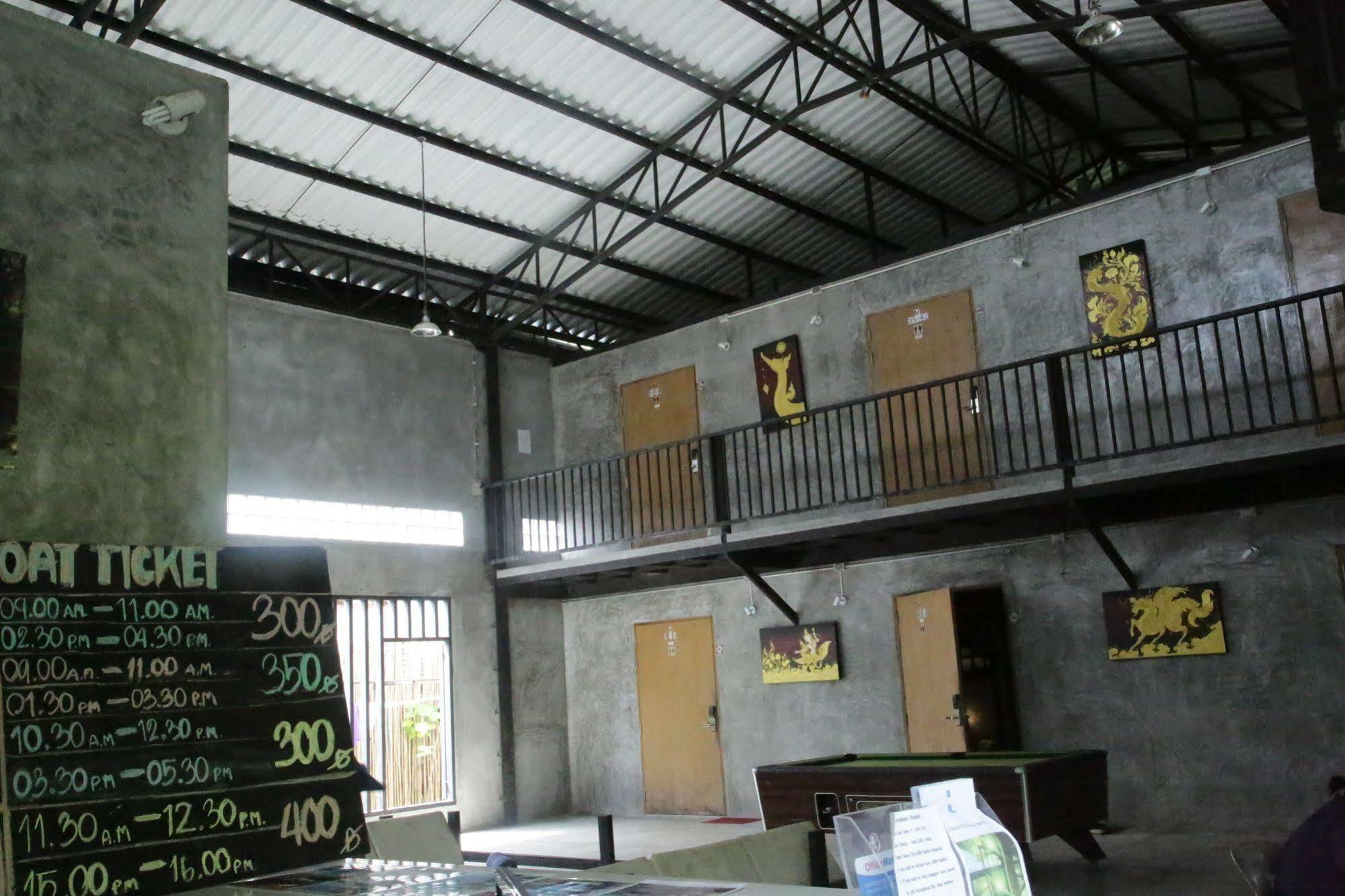 Oyo 585 Freedom Hostel @ Phi Phi Εξωτερικό φωτογραφία