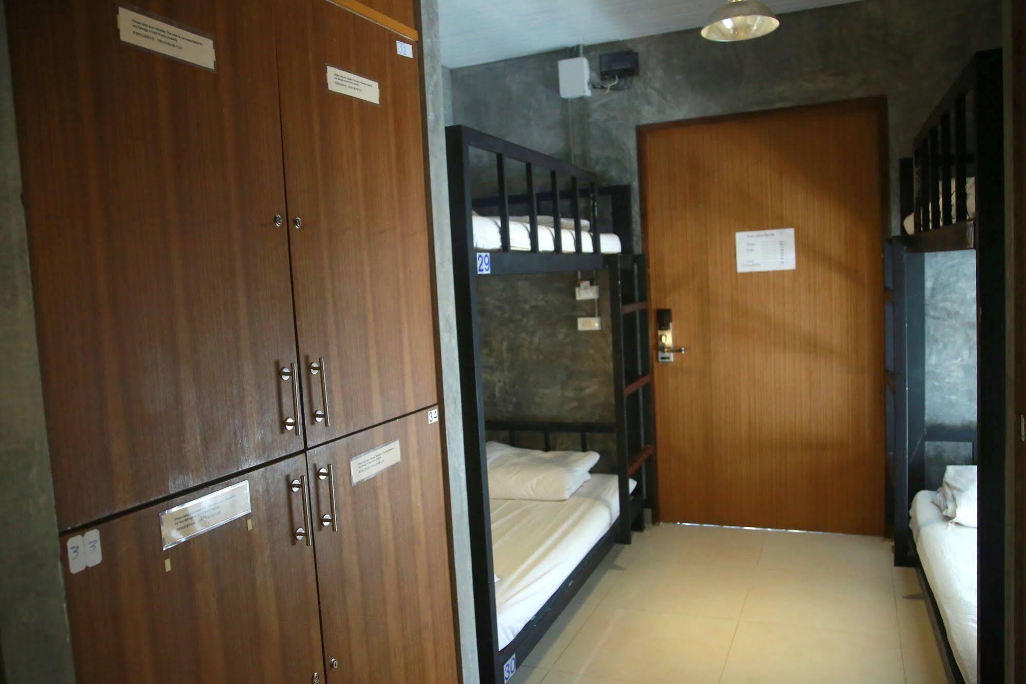 Oyo 585 Freedom Hostel @ Phi Phi Εξωτερικό φωτογραφία