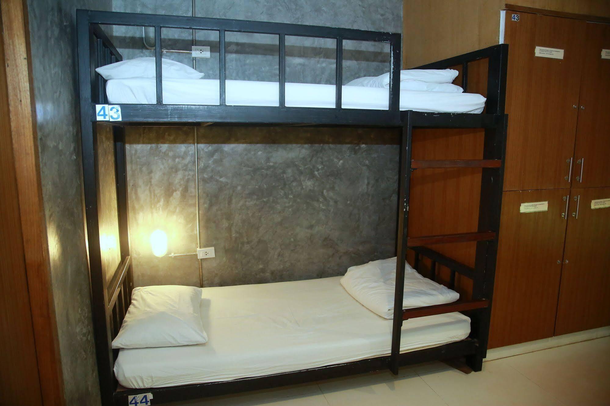 Oyo 585 Freedom Hostel @ Phi Phi Εξωτερικό φωτογραφία
