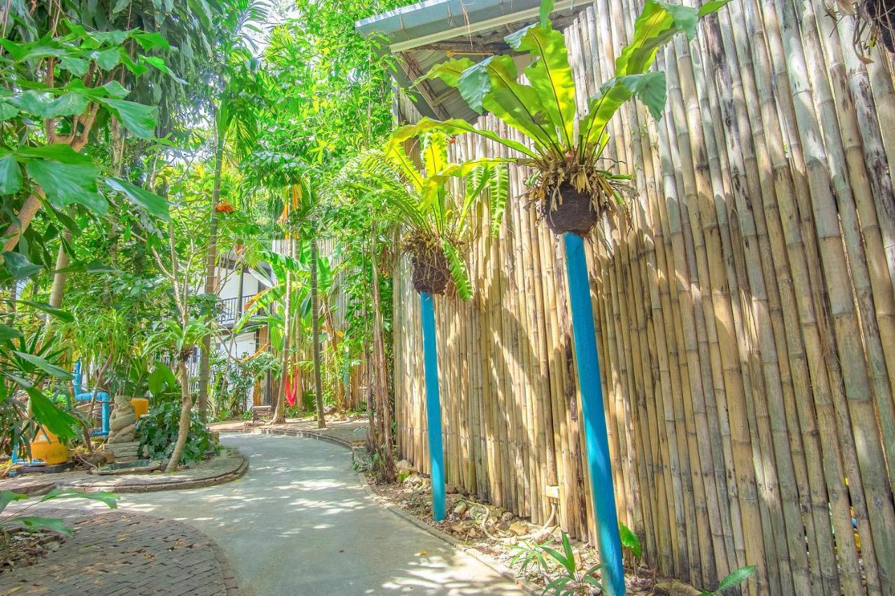 Oyo 585 Freedom Hostel @ Phi Phi Εξωτερικό φωτογραφία
