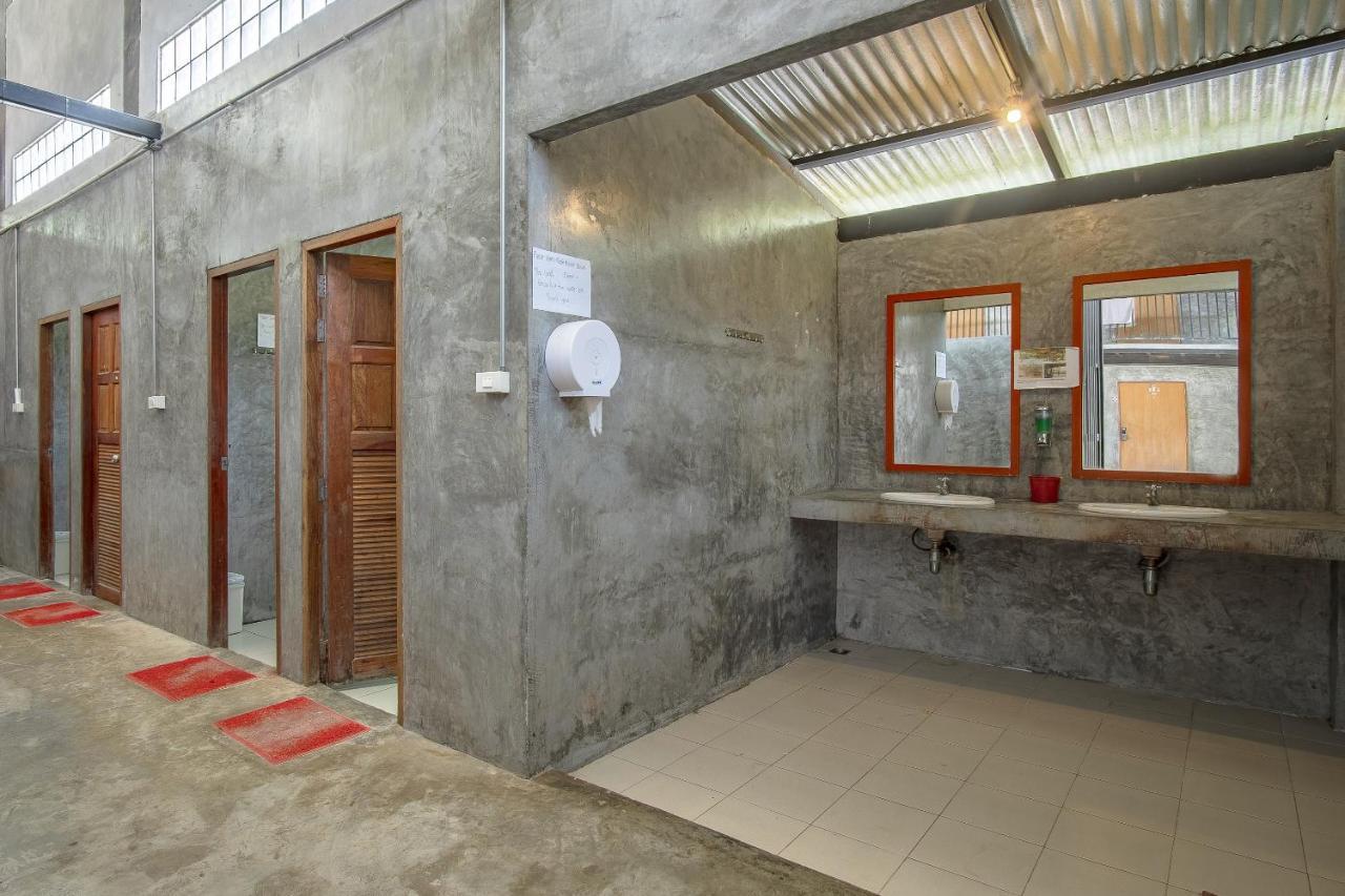 Oyo 585 Freedom Hostel @ Phi Phi Εξωτερικό φωτογραφία
